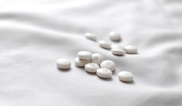 Can Eating Sugarcane Directly Boost Blood? What Are the Risks of Boiling Sugarcane Water?